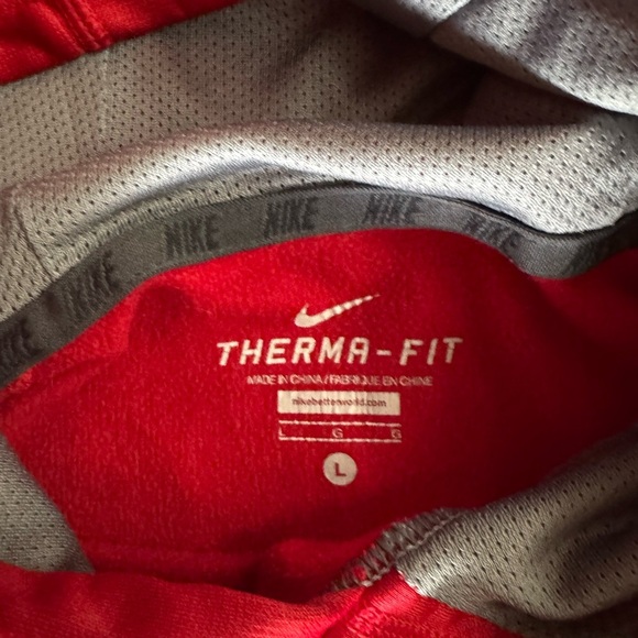 Nike Red Therma-Fit Hoodie - Picture 5 of 5